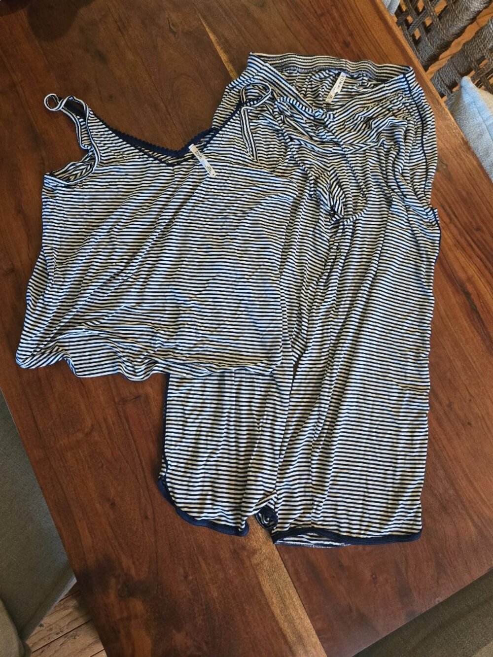 Soma Navy Stripe Sleep Set; Crop Pants and Tank Med